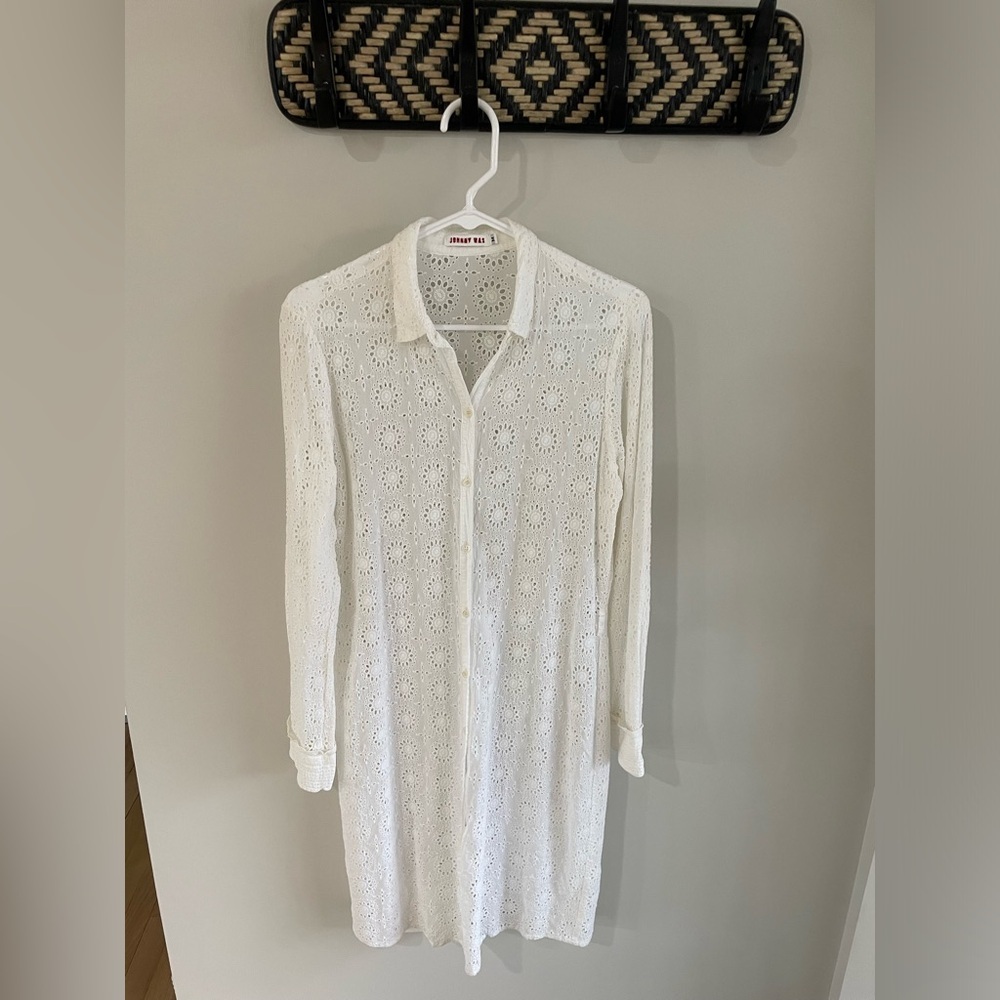 Johnny Was White Eyelet Shirt Dress/ Coverup - Size Medium - Picture 2 of 15